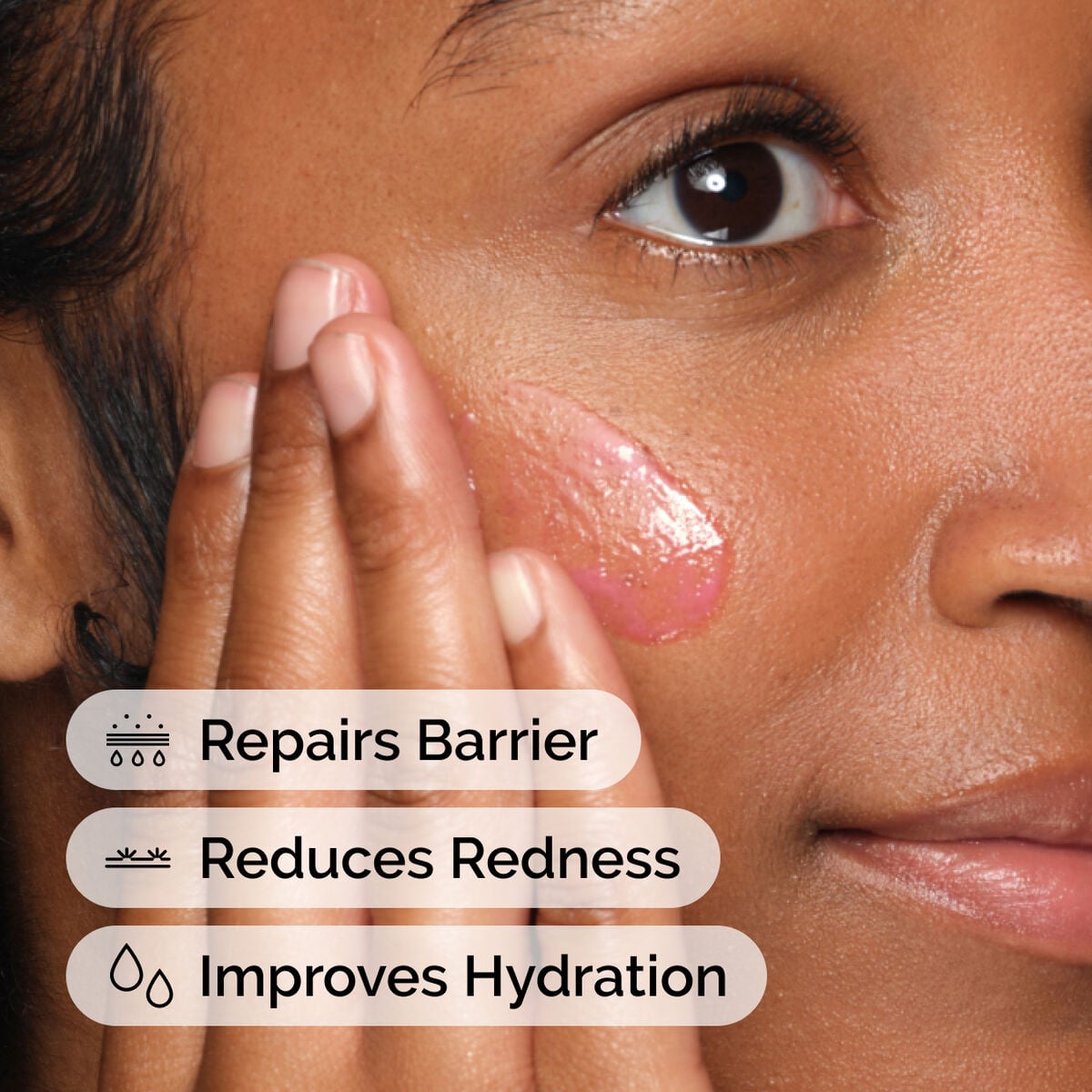 soothing-and-barrier-support-serum-set-g3 ord-soothing-barrier-support-serum-model-application-with-benefits.jpg
